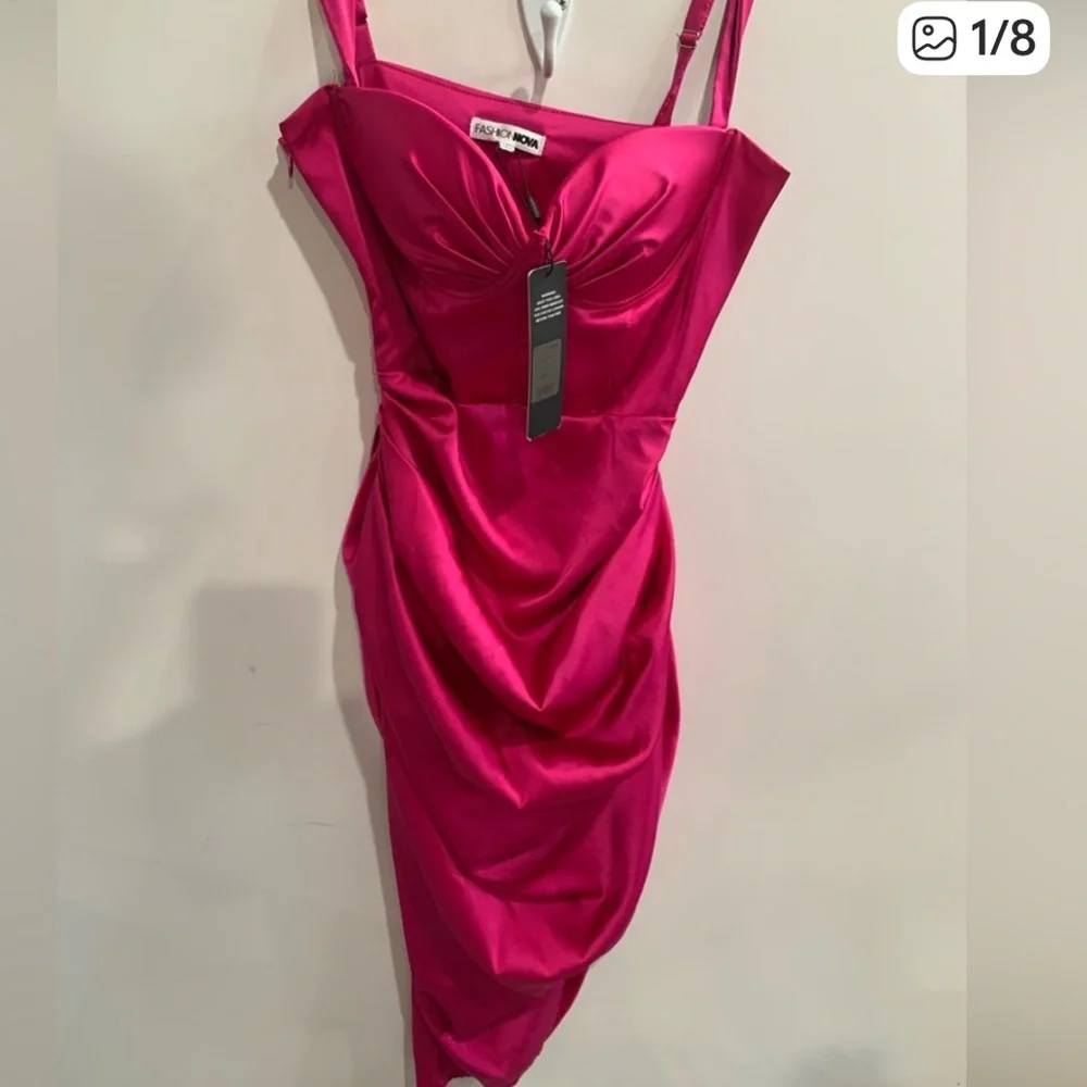 Fashion Nova woman’s with love Magenta Satin Dress size S NWT